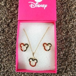 Disney mickey necklace snd earrings  det